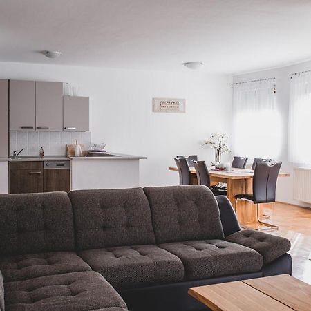 Helles 3 Schlafzimmer Apartment Zwischen Zagreb Zentrum & Natur מראה חיצוני תמונה